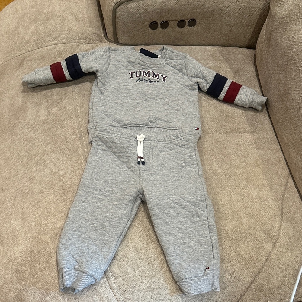 Tommy Hilfiger Kids Gray Joggers Set with Navy and Red Accents